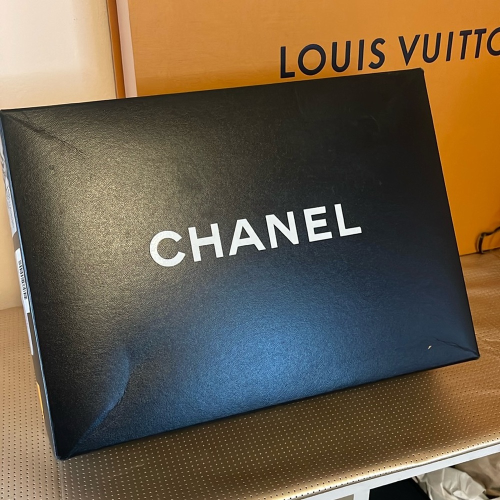 Chanel Box